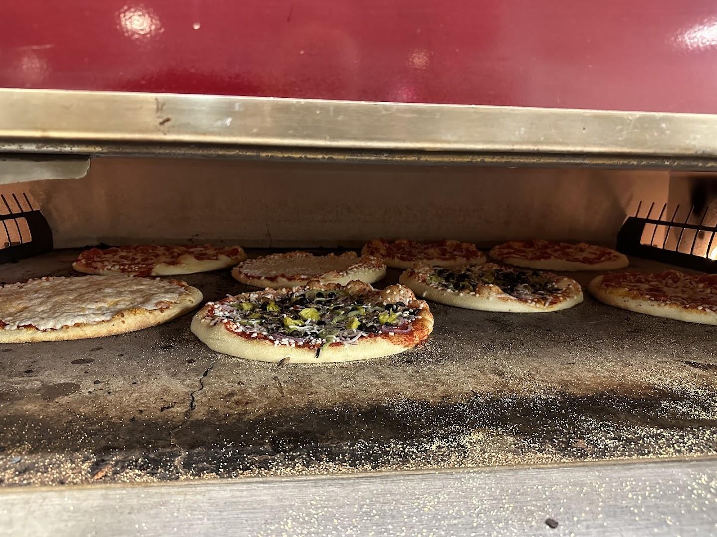 Pizza At the Cove